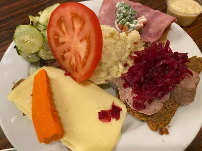 open-face sandwich at Solvang Restaurant in Solvang, California