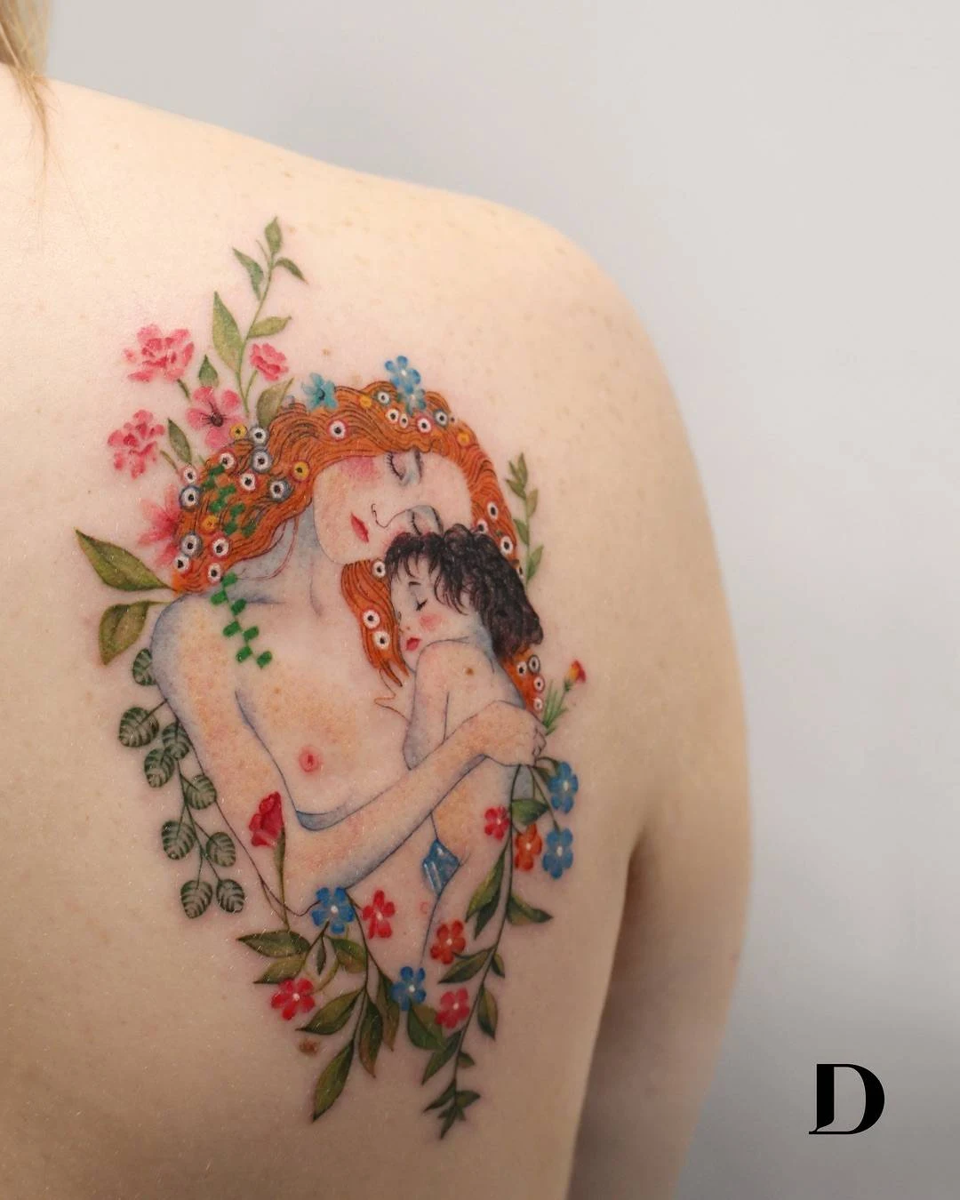 Tatuajes finos para mujer