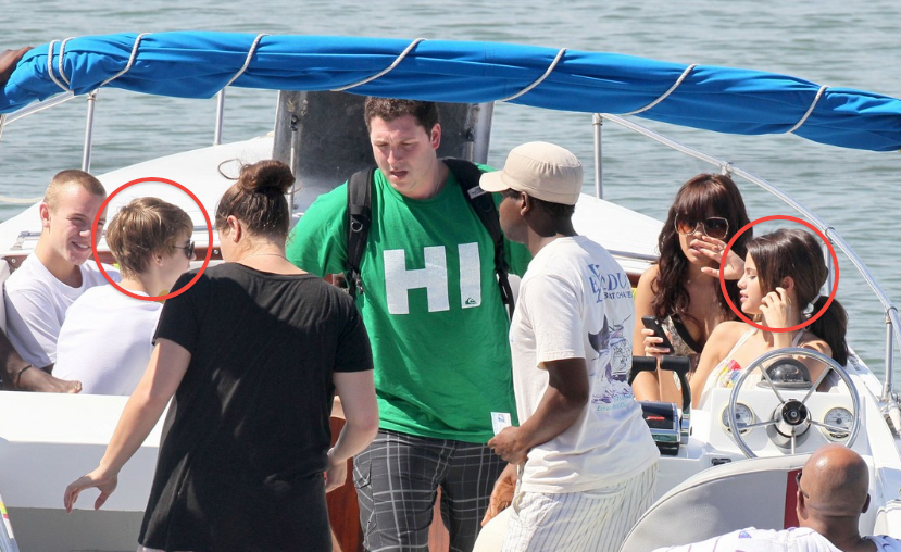 selena gomez and justin bieber kissing on boat. selena gomez and justin bieber