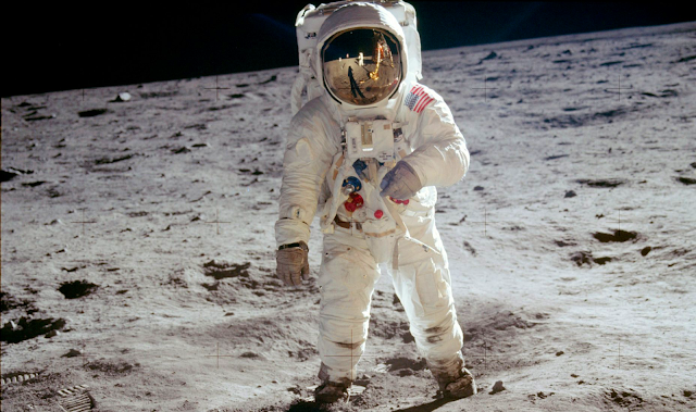 مهمة أبولو 11 Apollo 11