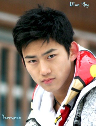 Foto Artis Korea on Taecyeon   Biodata Dan Foto   Aktor Ganteng Korea   Blue Sky