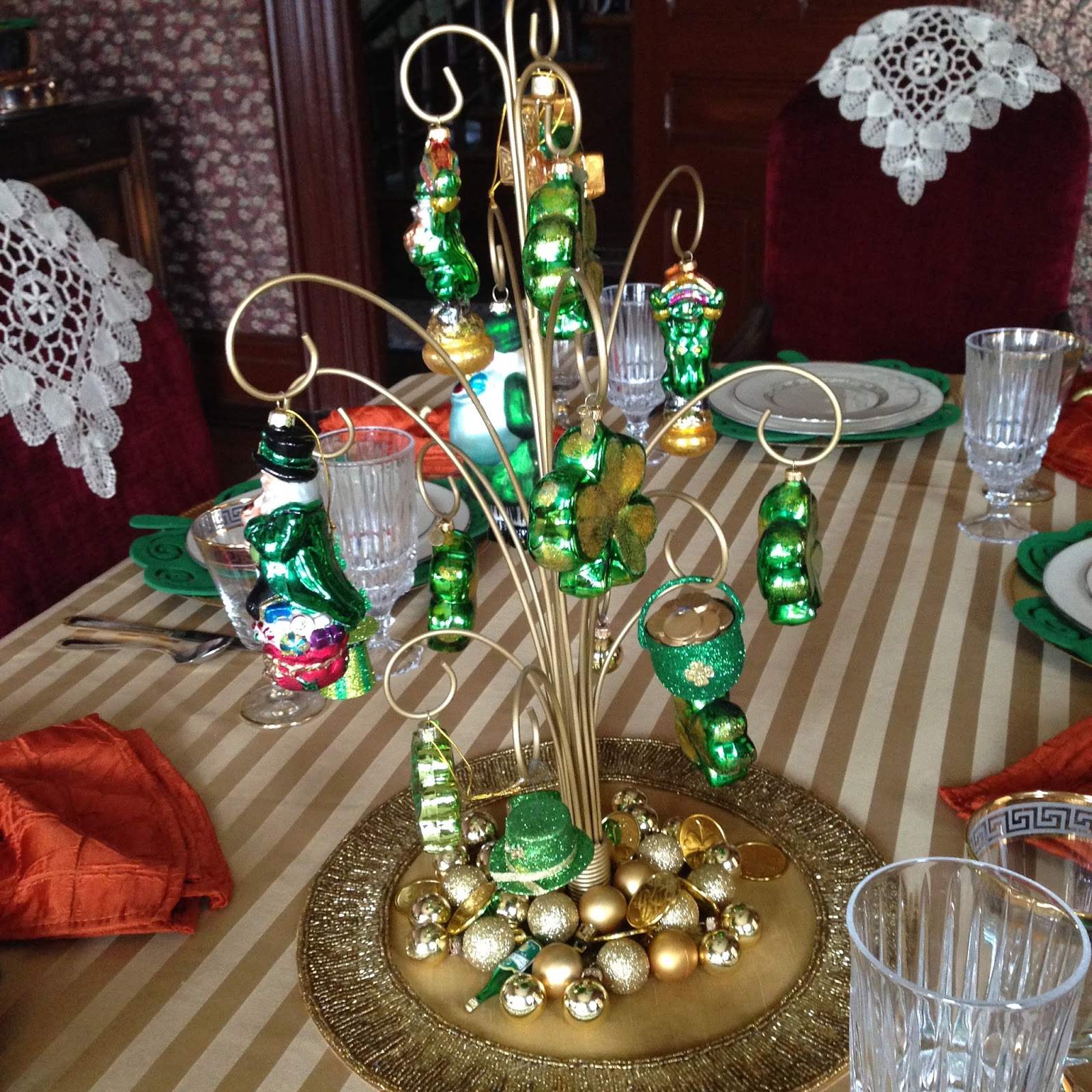 carolinajewel s  table St Patrick s Day Decorations 