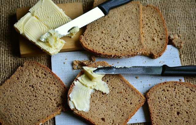 roti gandum bread foto congerdesign pixabay