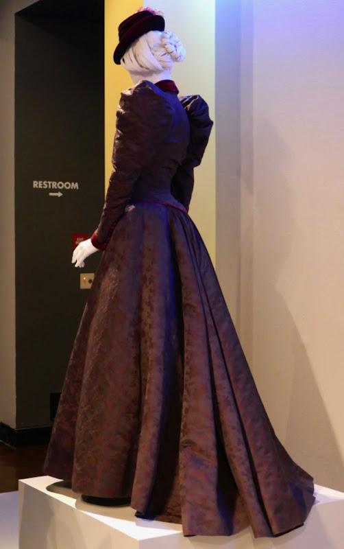 Alienist Sara Howard costume back