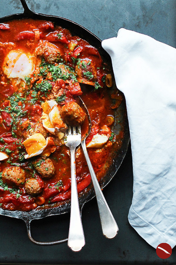 Shakshuka / Shakshouka – das israelische Rezept zum Trend, Fleischbällchenliebe inklusive