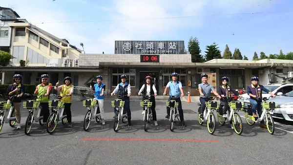 ▲為打造無縫、多元公共運輸環境，彰化縣政府持續擴建公共自行車租賃系統，今天在社頭火車站前廣場舉辦MOOVO公共自行車啟用典禮。（記者林明佑翻攝）