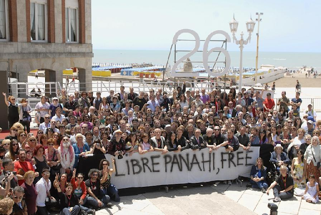 Solidaridad y reclamo por la condena al director iraní Jafar Panahi en el Festival de Cine de Mar del Plata