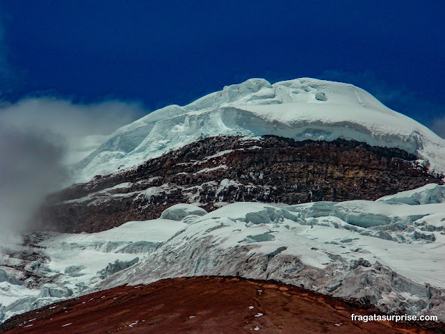 Neves eternas no cume do Vulcão Cotopaxi, Equador