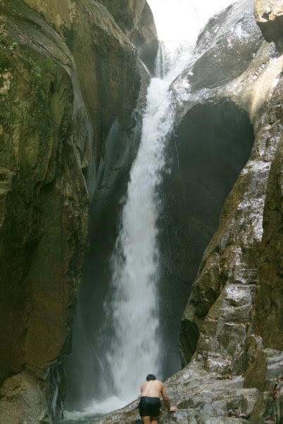 Lasykar Langit dan Bumi: Sungai Chiling Waterfall