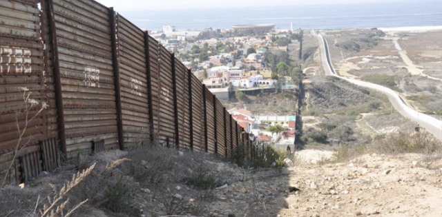 Petition to demand Congress fund a border wall 