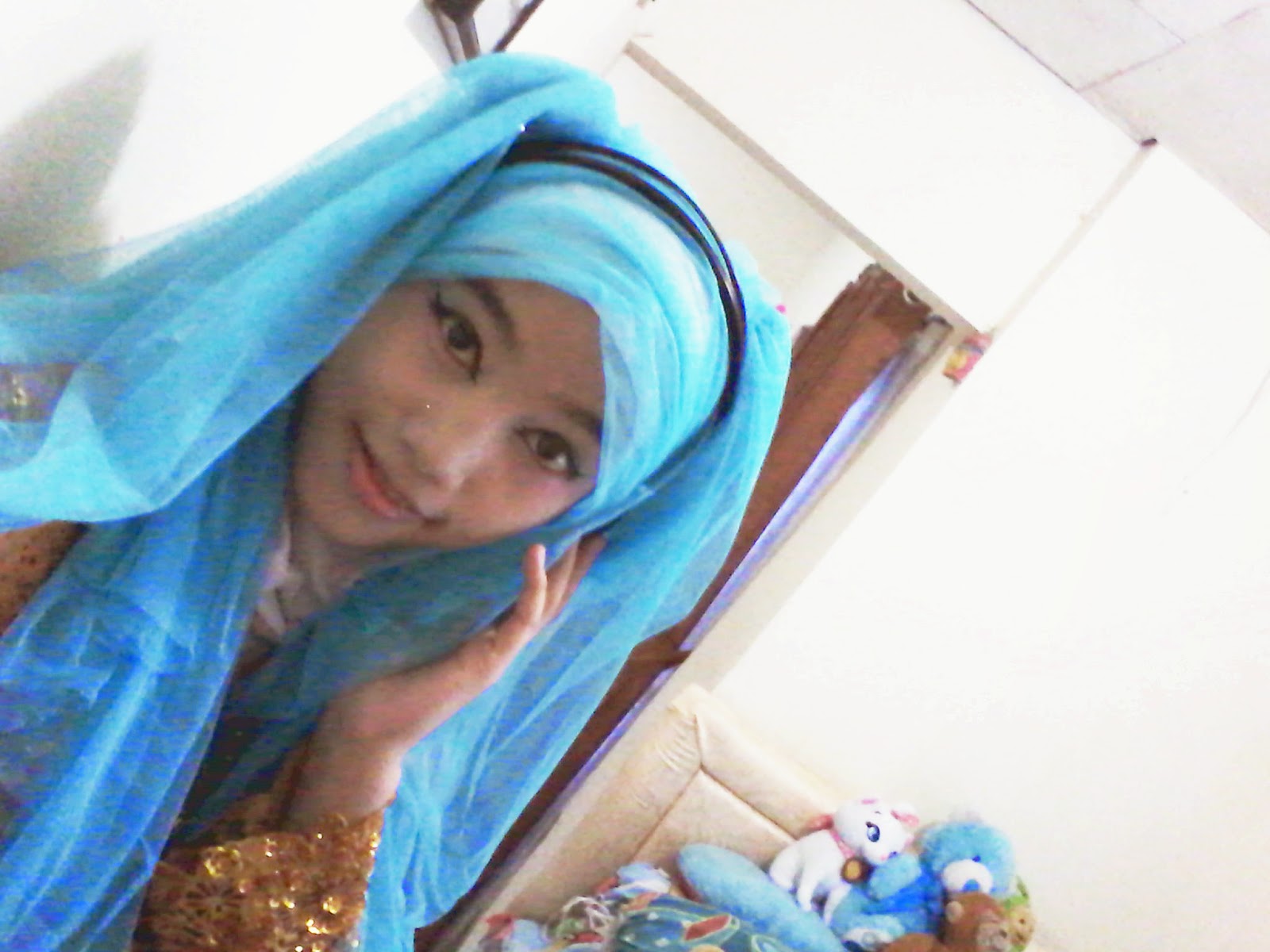 Muslim Cosplay Hatsune Miku Hijab Cosplay Tutorial Muslim Cosplay Hatsune Miku Hijab Cosplay Tutorial