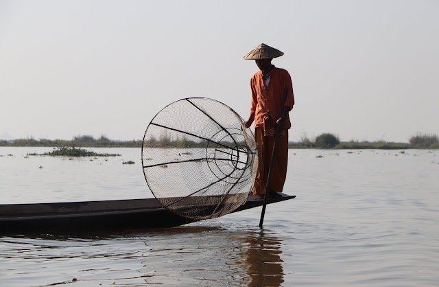 Pêcheur sur le lac Inle