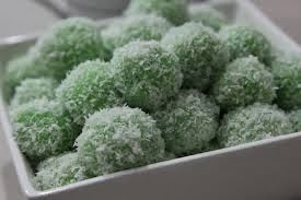 MAKANAN TRADISIONAL MALAYSIA: KUIH ONDE - ONDE