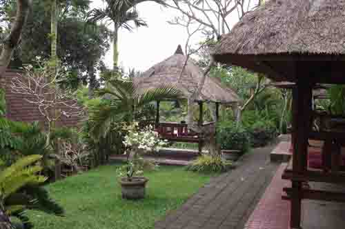  Taman  Gaya  Bali Yang Eksotis Taman  tradisional gaya  Bali