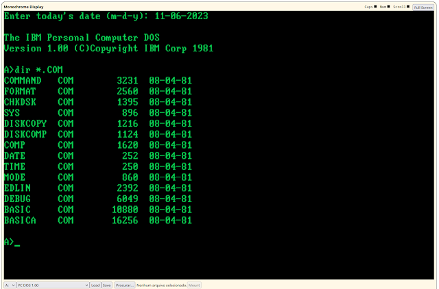 PC-DOS 1.0 executando no emulador online PCjs Machines