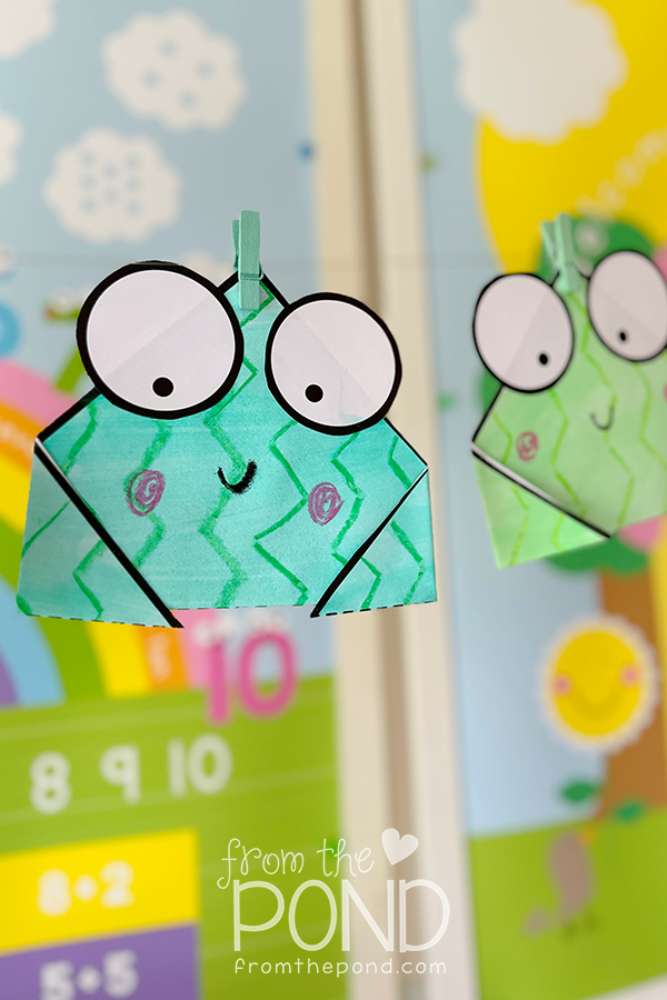 frog paper folded craft