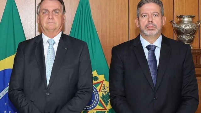 Bolsonaro suspende orçamento secreto após PT apoiar Lira