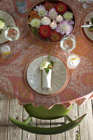 table setting dahlia