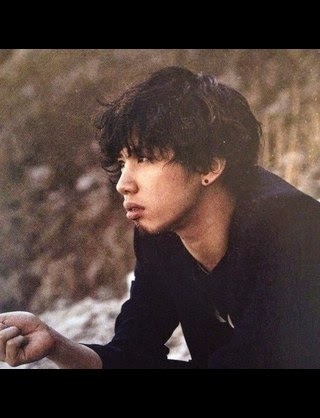 http://oorindonesia.blogspot.com/2014/10/kumpulan-foto-taka-one-ok-rock.html