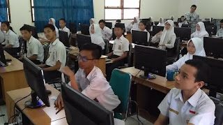 Tiga SMP di Magetan Lakukan Ujian Berbasis Komputer