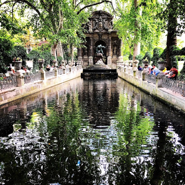 Some photos of Paris - The Luxembourg, near Notre Dame and Sainte-Chapelle