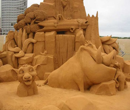 lion-king-sand-sculpture