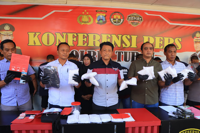 Polres Tuban Berhasil Amankan Jaringan Pengedar Narkoba Lintas Provinsi 20.200 Butir Carnophen Disita