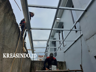 Kanopi Besi Atap Alderon terpasang di Perumahan Boulevard Parung Bogor