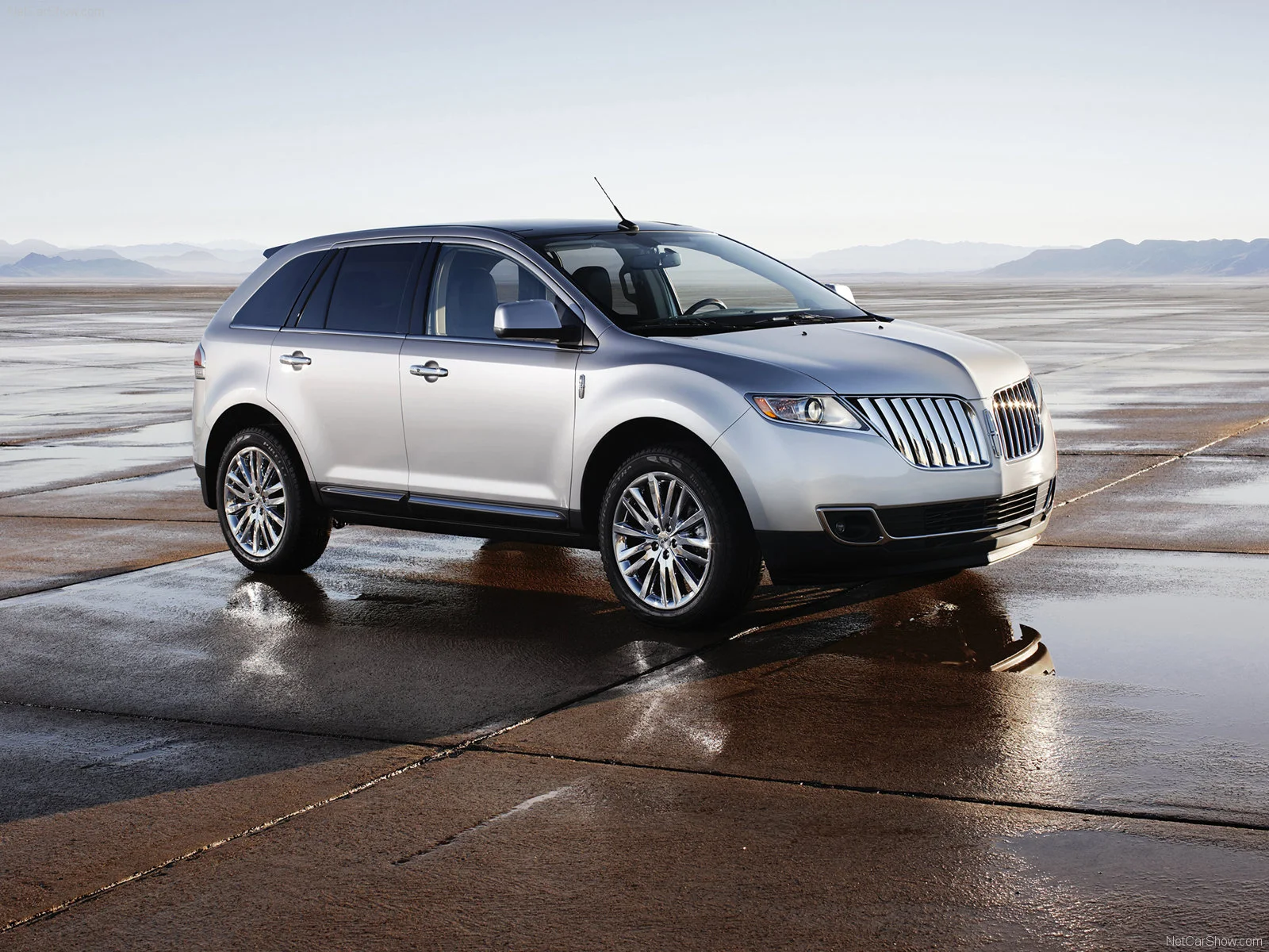 Hình ảnh xe ô tô Lincoln MKX 2011 & nội ngoại thất