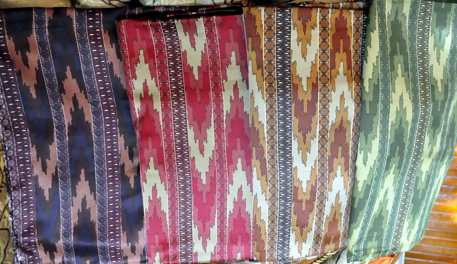 Motif Batik Awan Berarak - Batik Indonesia