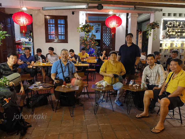 Hue-Food-Tour-on-Cyclo-Trishaw