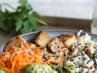 COCONUT CAULIFLOWER RICE BUDDHA BOWL