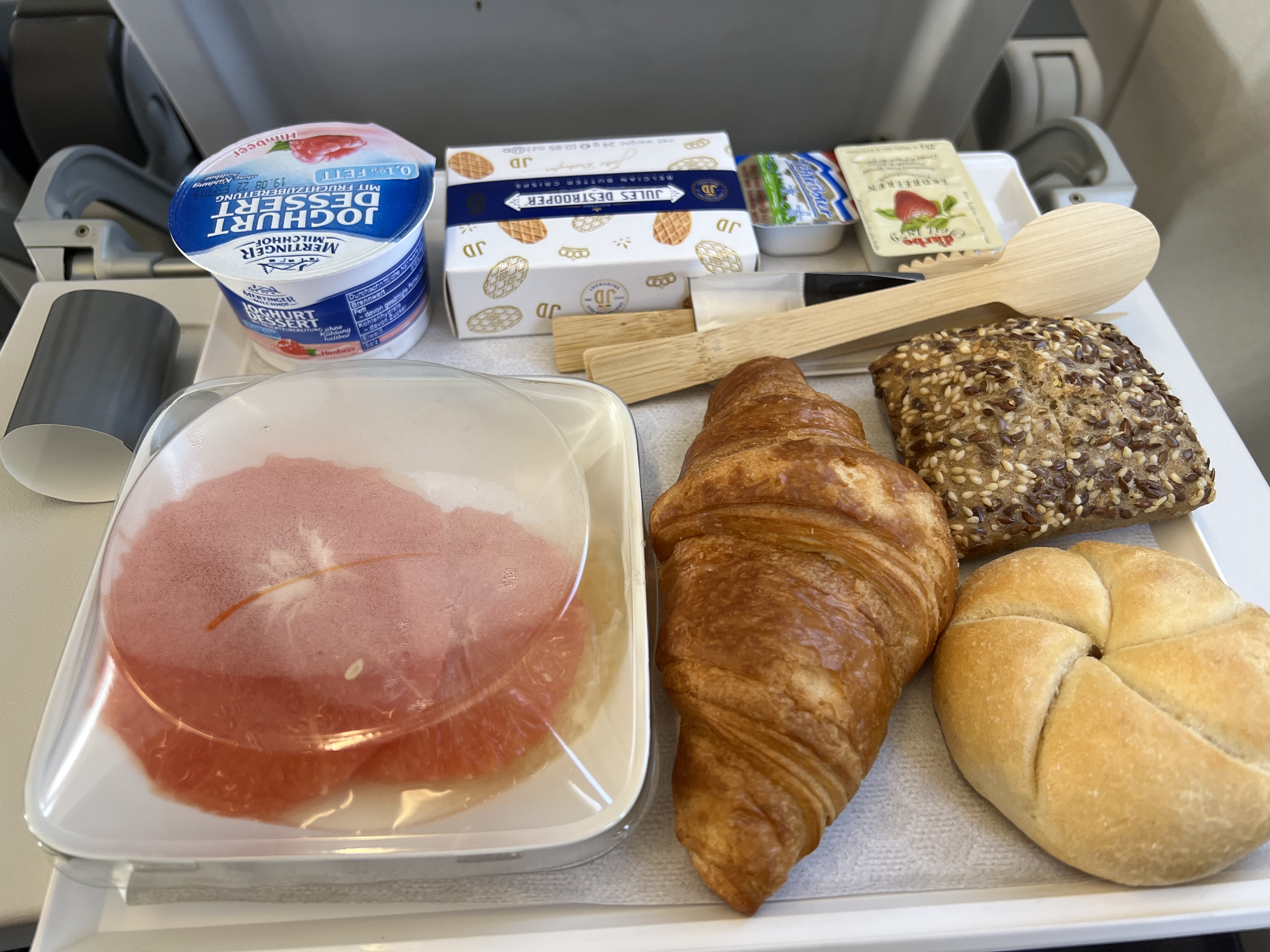 Brussels Airlines_Adrienne Nguyen Business Class Breakfast