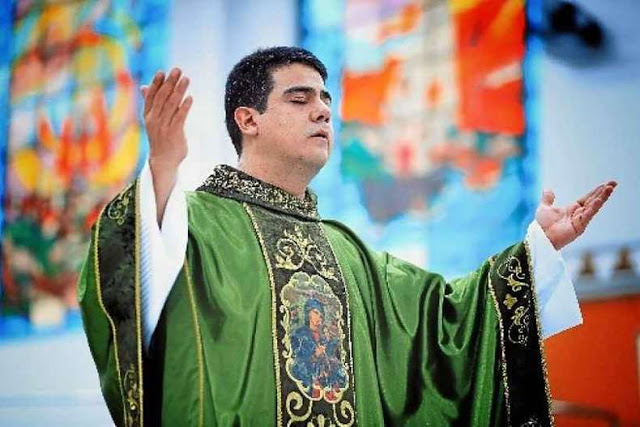 COM DINHEIRO DE DOAÇÕES- PADRE ROBSON GASTOU R$ 1,3 MILHÃO EM MINERAÇÃO, DIZ MP