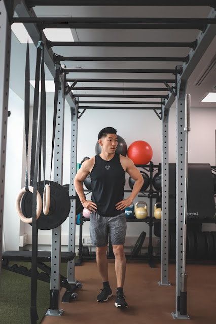 Leo Chan and his superset upper body workout at Hotel St. George Helsinki