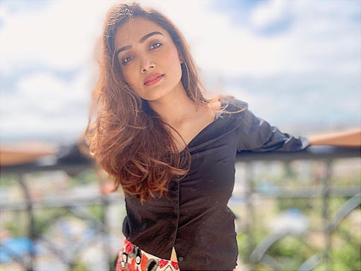 Aishwarya Devan Height, Weight, Age, Boyfriend, Biography