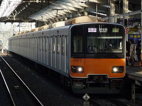 東京メトロ有楽町線　各停　新木場行き6　東武50070系