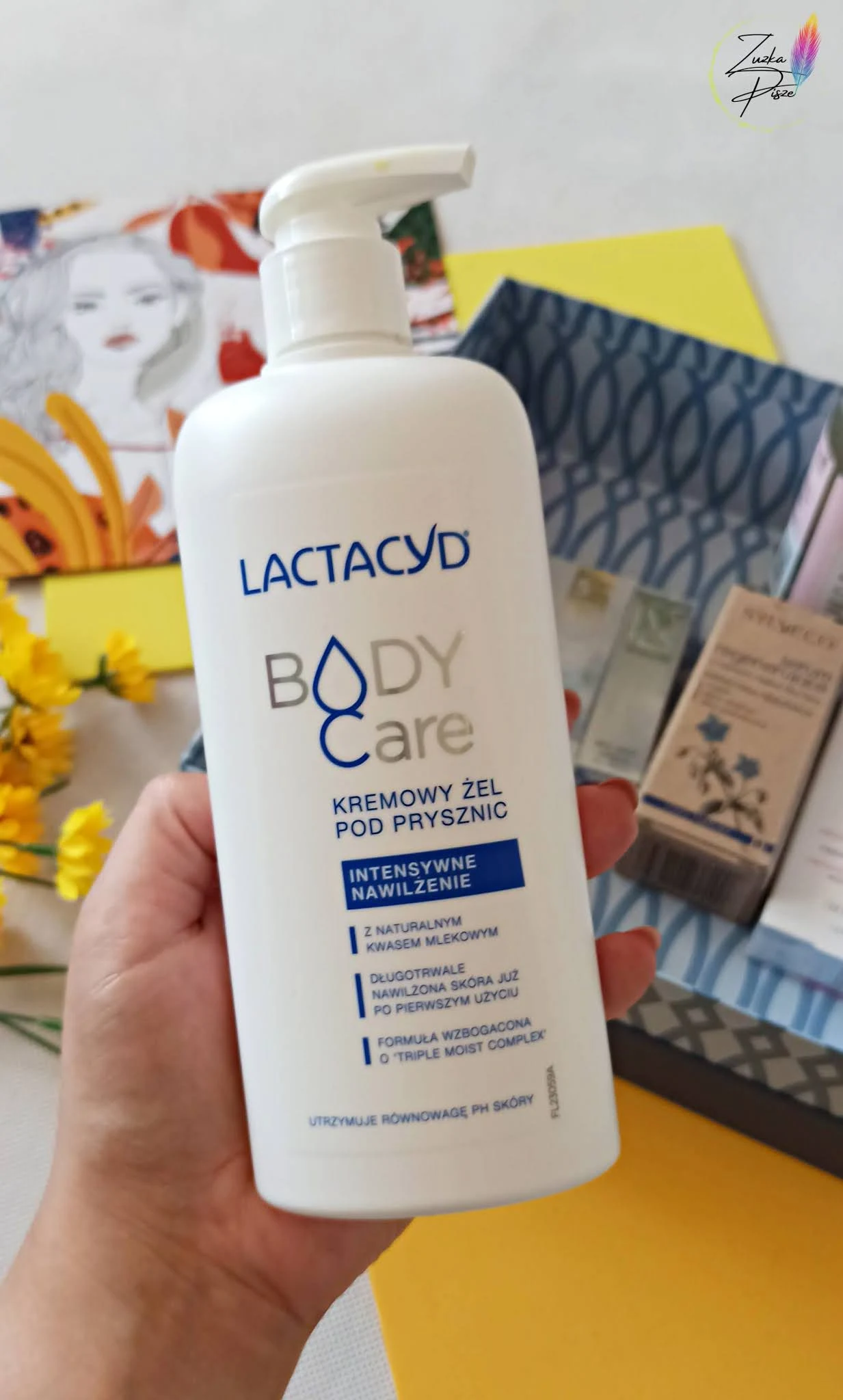 LACTACYD BODY CARE - intensywne nawilżenie - kremowy żel pod prysznic