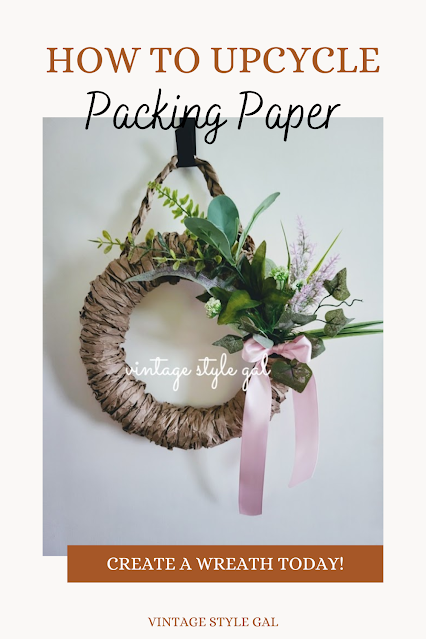 Make a wreath from paper