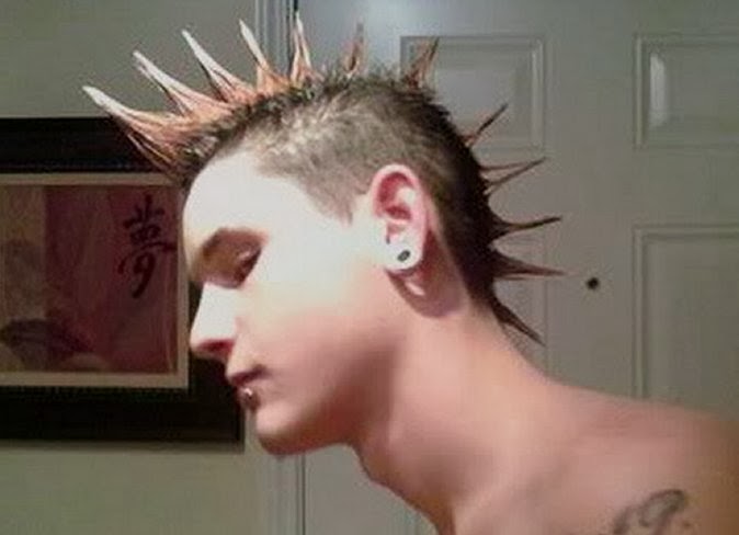 There Mohawk style haircut and 10-20 cm high is much worn by the band ...