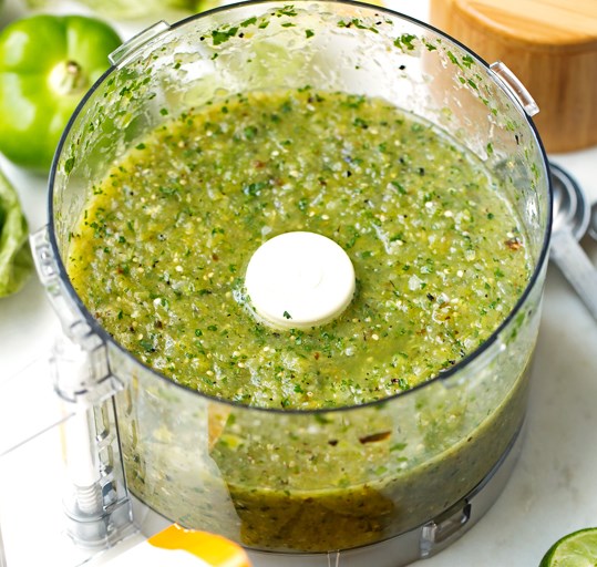 HOMEMADE SALSA VERDE (TOMATILLO SALSA) #comfortfood #appetizers