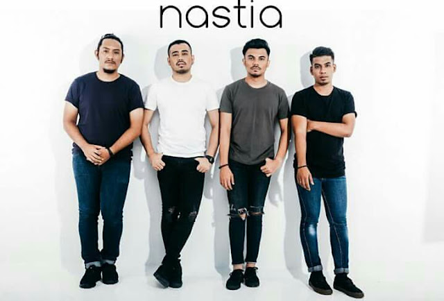 Biodata Nastia Band Popular Dengan Lagu Rapuh