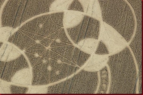 Bentuk Crop circle di Ogbourne Down, Wiltshire. Di daerah Inggris