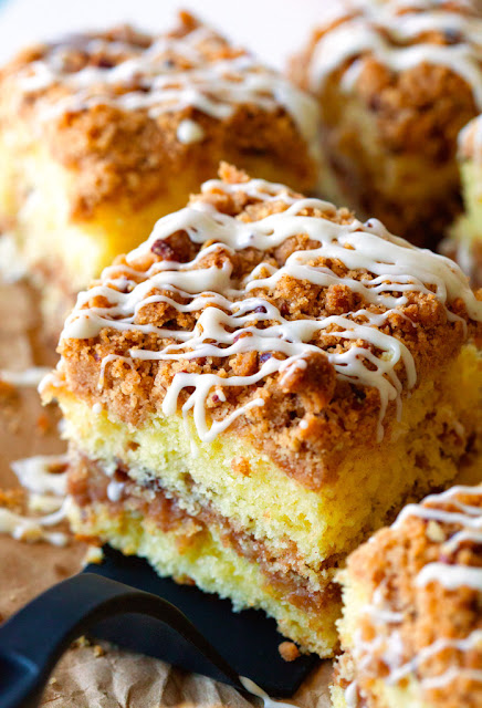 Extreme Crumb Cinnamon Roll Coffee Cake