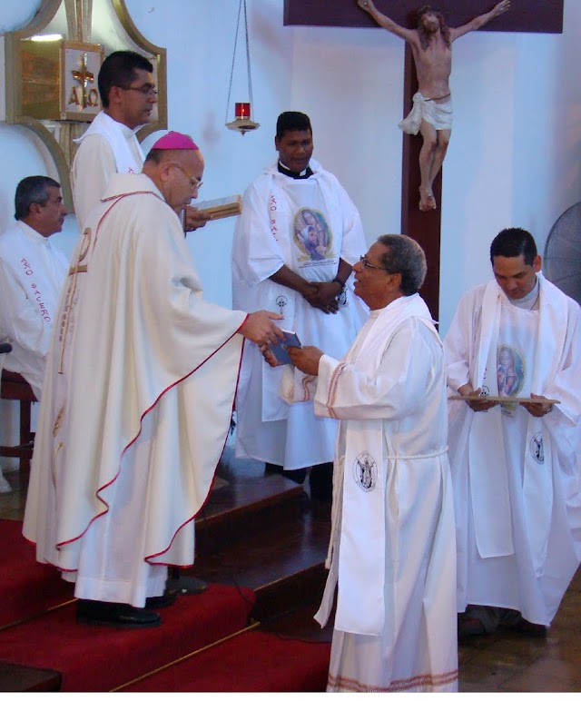 Diócesis de Guarenas reconoce labor de sus sacerdotes