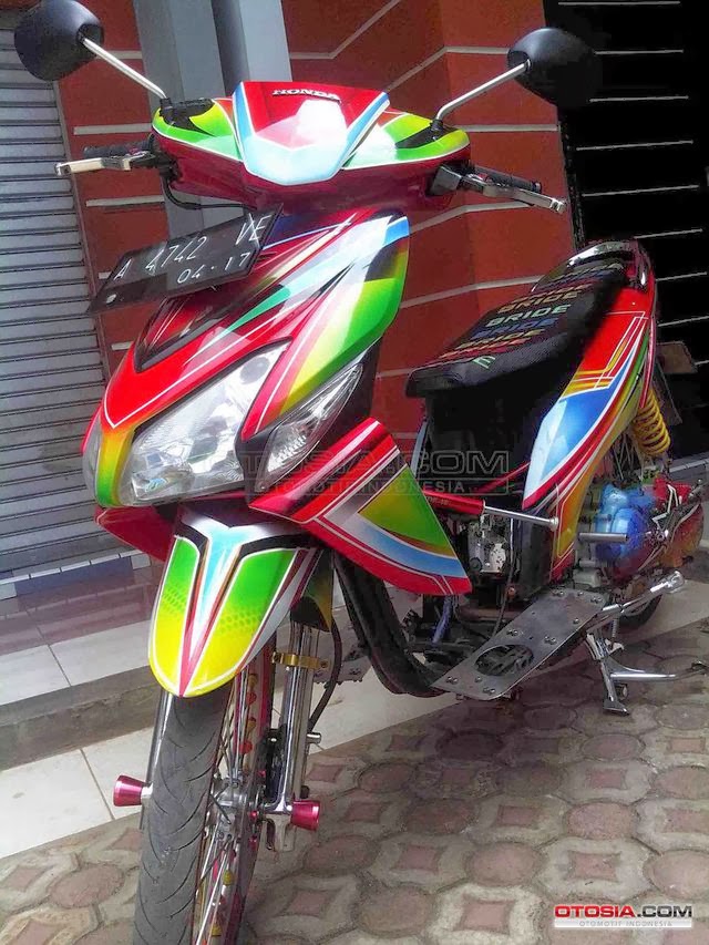 Foto Modifikasi Motor Matic: Honda Vario Street Racing 