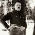  Inilah Foto Paling Memalukan Dalam Sejarah Adolf Hitler.