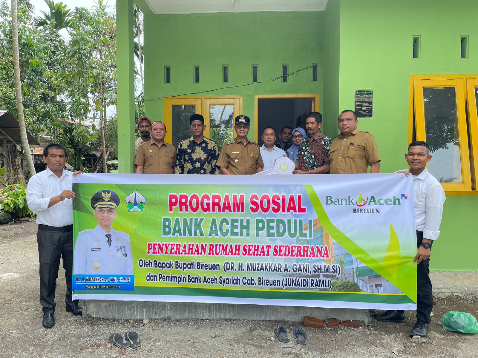 Alhamdulillah! Kembali Bank Aceh Syariah Cabang Bireuen Salurkan Rumah Sehat Sederhana Alhamdulillah! Kembali Bank Aceh Syariah Cabang Bireuen Salurkan Rumah Sehat Sederhana