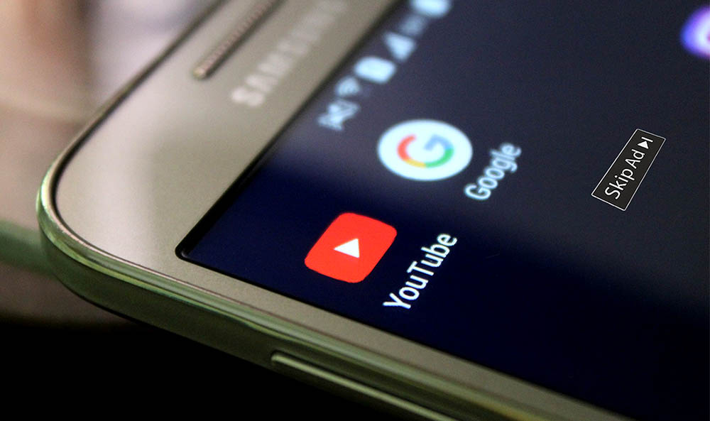 ¿Cómo eliminar anuncios de YouTube en tu móvil?