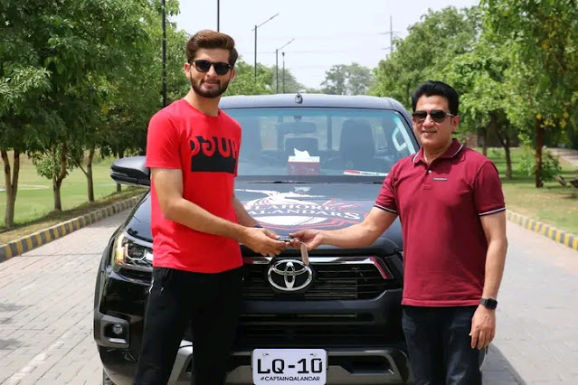 Shaheen Shah Afridi receiving Toyota Revo